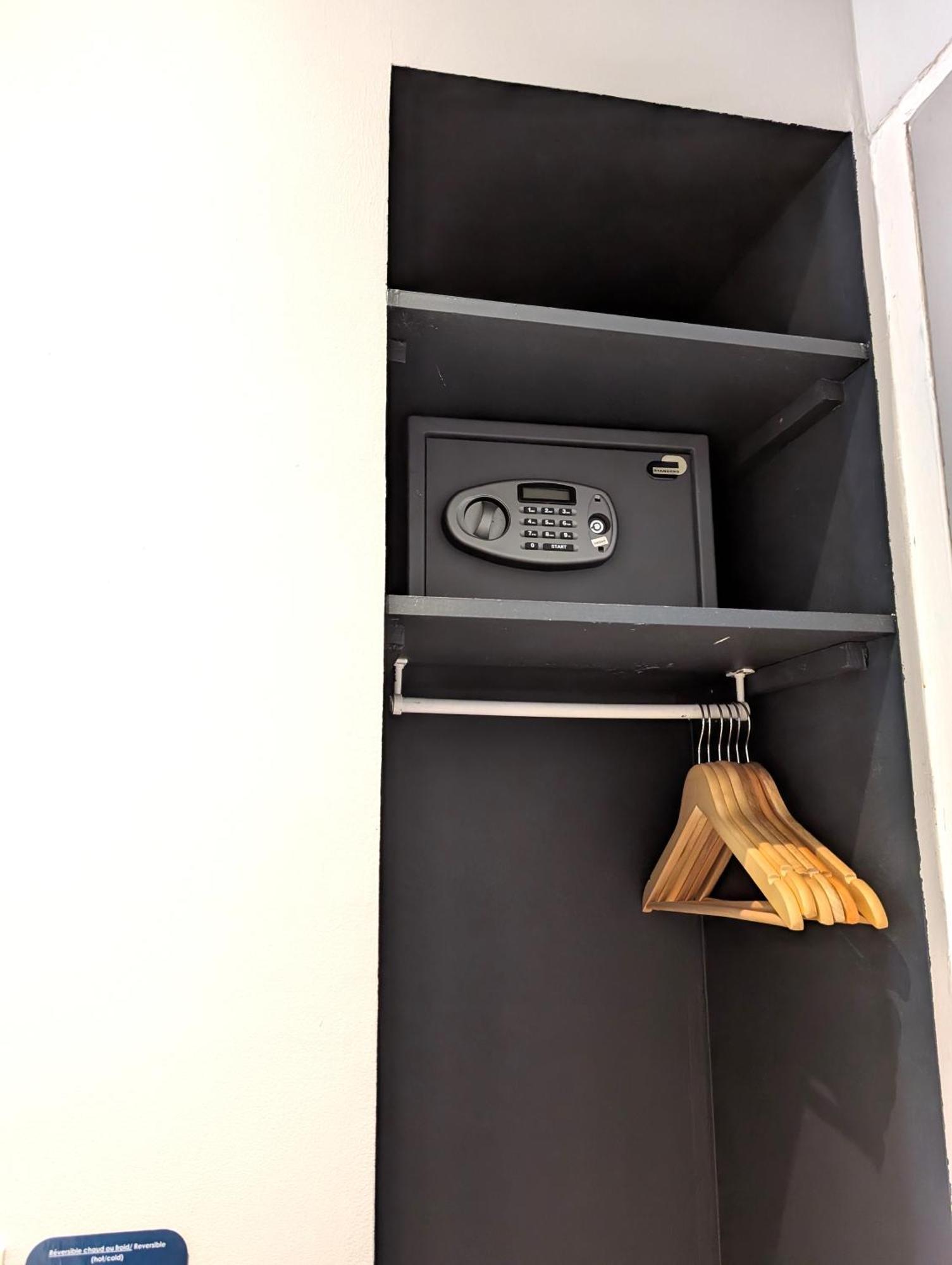 Budget Double Room,1645648137:JPEG